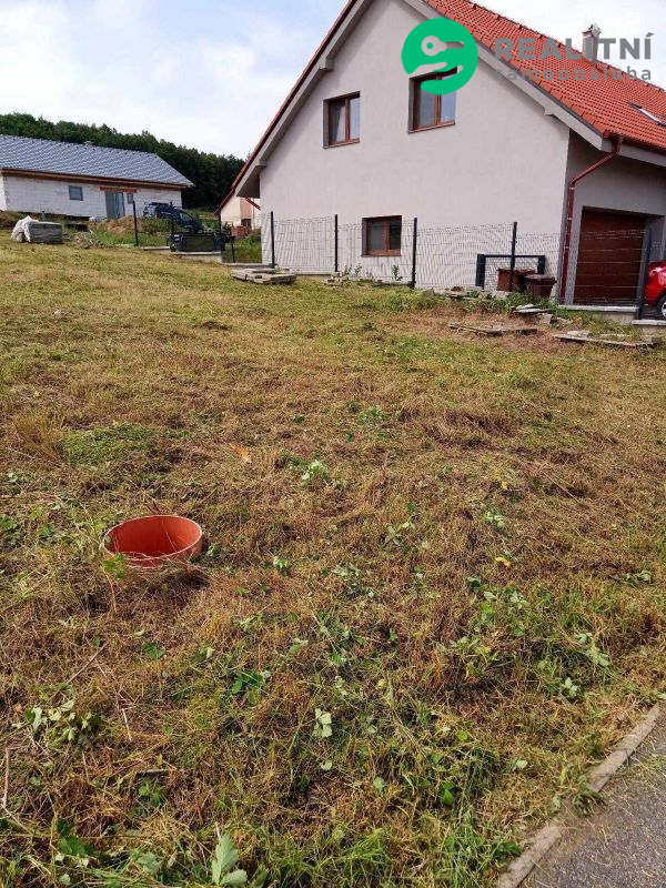 Prodám stavební pozemek Slavětín