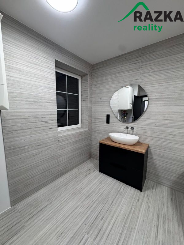Pronájem luxusního bytu 2+kk, 58 m&sup2;,  centrum Planá