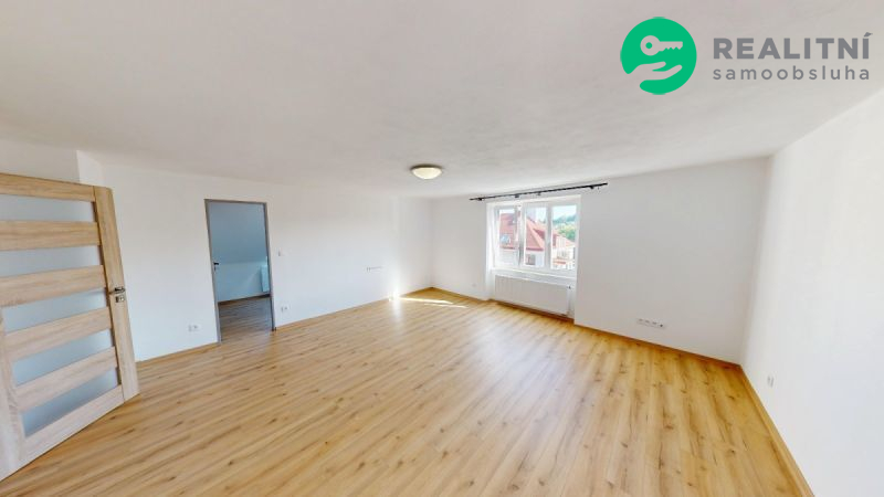 Komfortní a vzdušný byt 3+1 s terasou, 118 m2