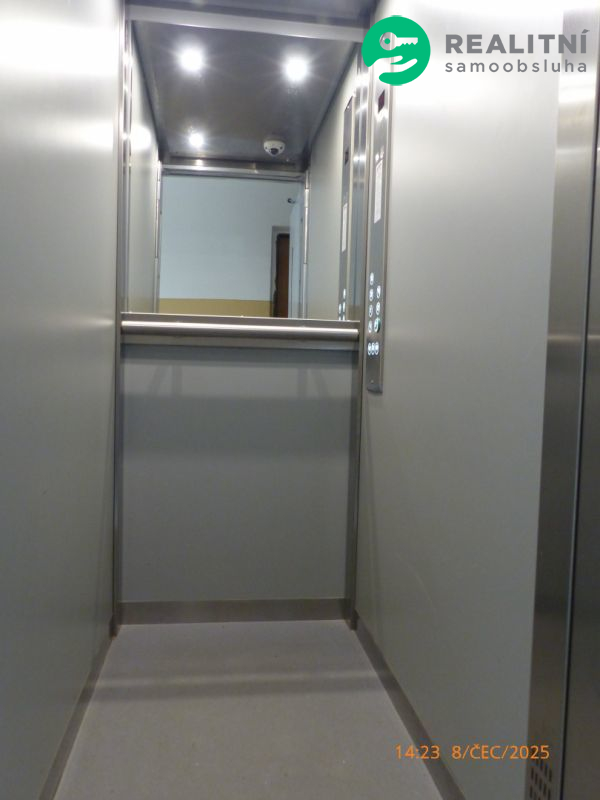 Pronájem bytu 4+1+L, 70m2, Topolová Most