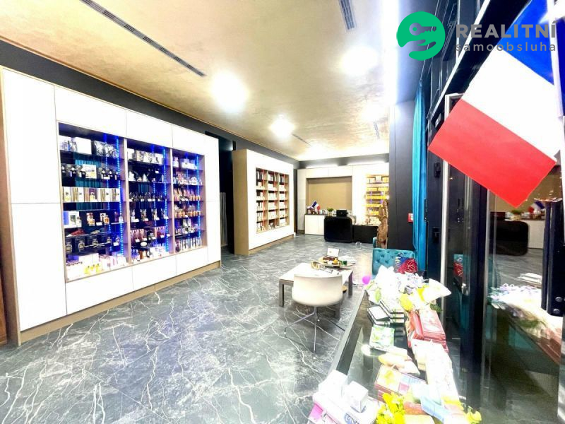 Nabízíme  moderní obchodní prostor k pronájmu, je vhodný pro prodejnu a kosmetické procedury. 
