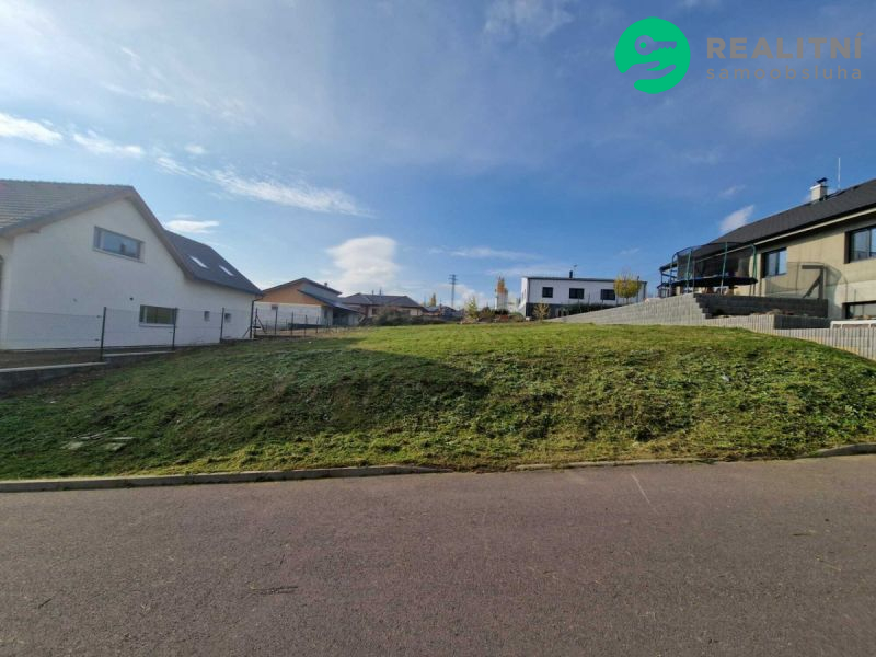 Prodej stavebního pozemku 867 m² Dobšice u Znojma