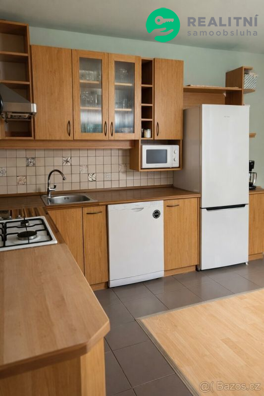 Prodej prostorného bytu 3+1, 133 m&sup2; se zahrad