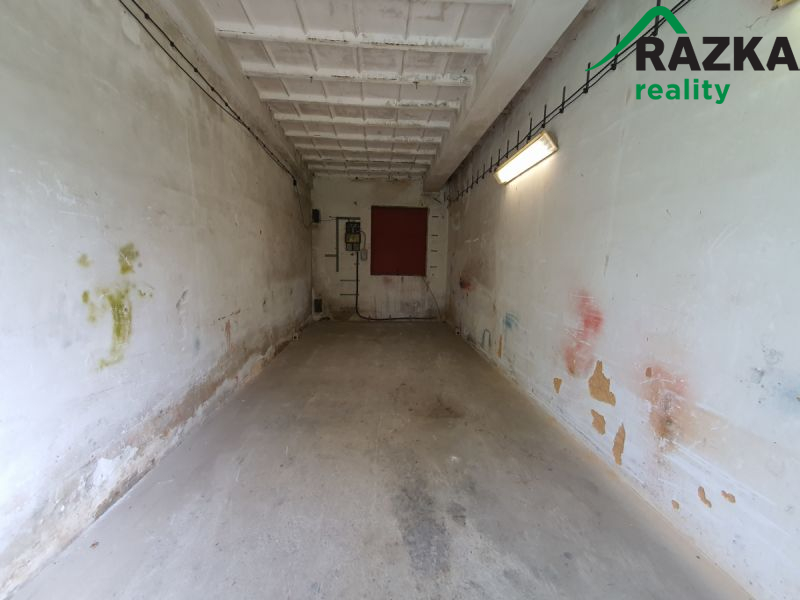 Garáž / skladové prostory (33 m2) Tachov - Minerálka