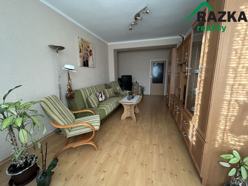 Prodej bytu 2+1  s balkonem v ulici 1. máje - Tachov