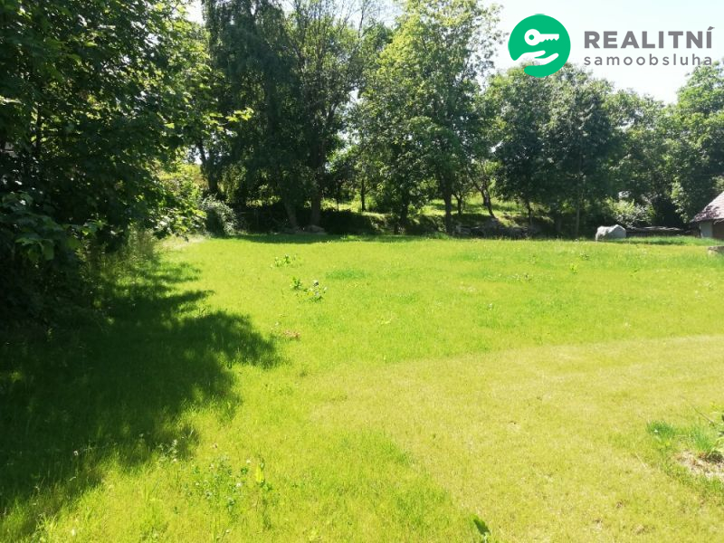 Stavební pozemek v okolí Klatov cca 950 m2