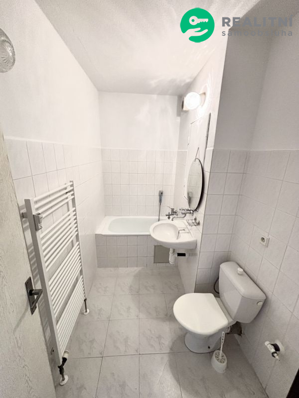 Prodej zděné garsoniéry 33 m² – Český Krumlov, Urbinská ulice