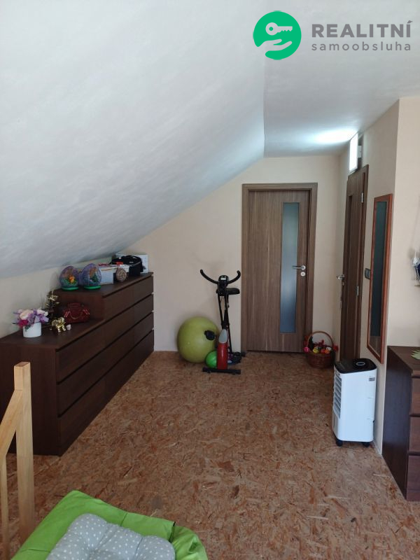 Chalupa o dispozici 2x 3+1 každá se samostatným vc