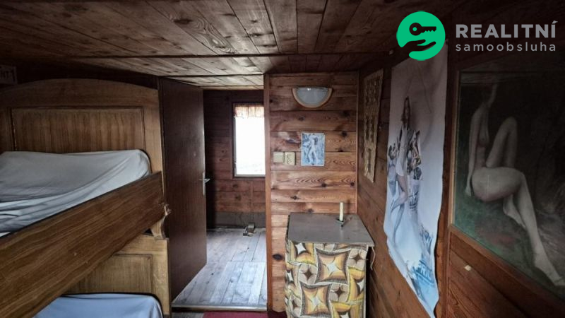 Zděná chata s krbem, studnou, Moravská Třebová