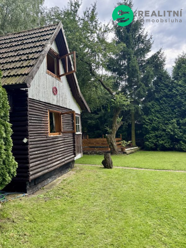 Pozemek s třemi chatami v OV - Varnsdorf