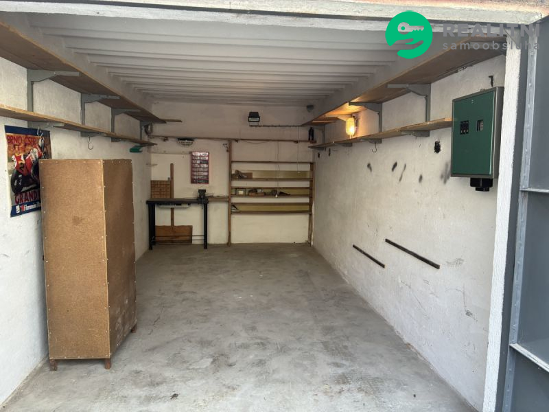 garáž v Brně - Líšni 