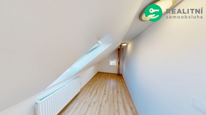 Komfortní a vzdušný byt 3+1 s terasou, 118 m2