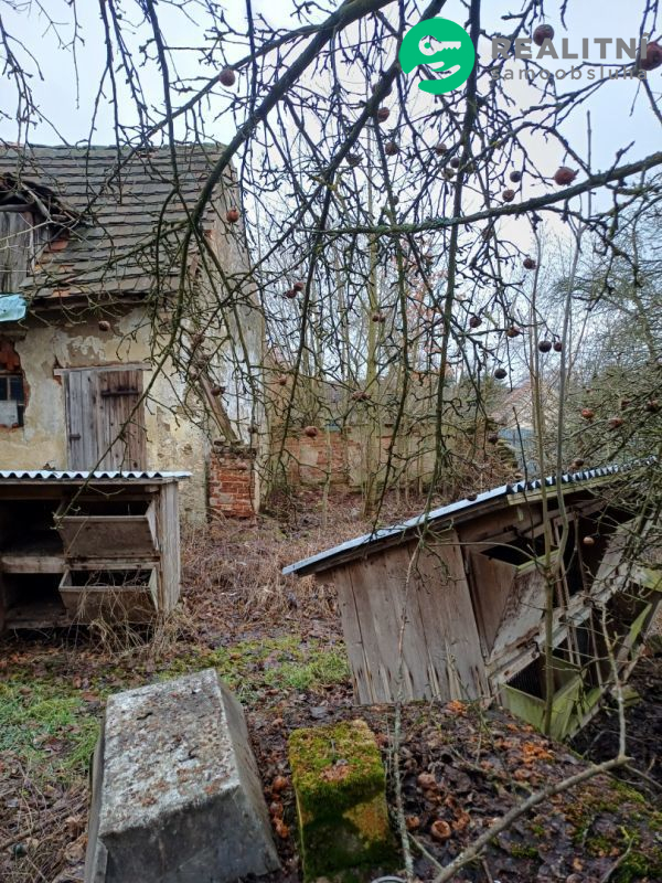 Zastavěný stavební pozemek Bernartice