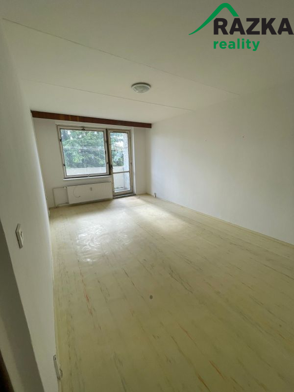 Pronájem bytu 2+1(64m2), Chodová Planá
