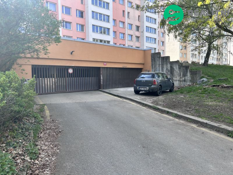garáž v Praze - Chodov