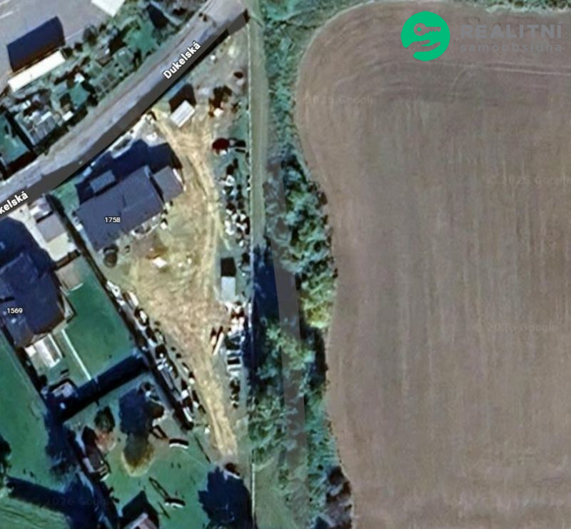 Pozemek k bydlení - 698m2, Stříbro