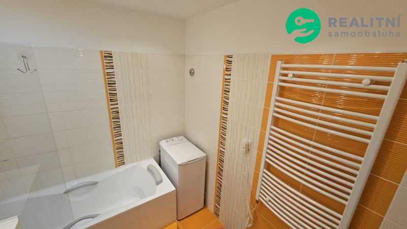 Byt 1+kk, 41m2, Karlovy Vary, Stará Role, Okružní