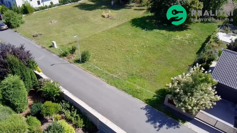 Stavební Pozemek u Prahy /St.Povolení/Projekt