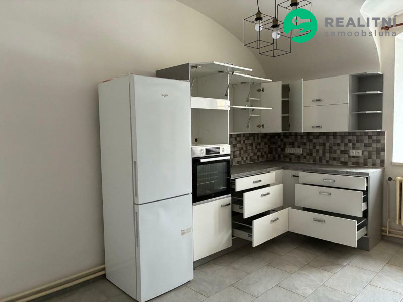 Byt 2+1, 90m2, Svrkyně, Praha západ