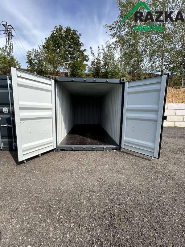 Pronájem skladových prostorů v oploceném areálu - Planá