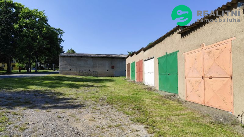 Garáž 23m2, Mníšek pod Brdy