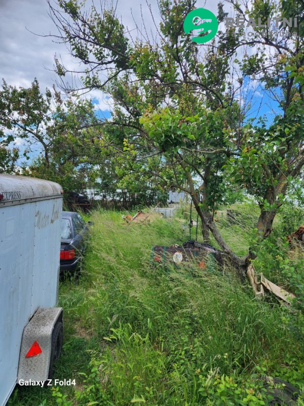 „Prostorný stavební pozemek 2 670 m² s mobiln
