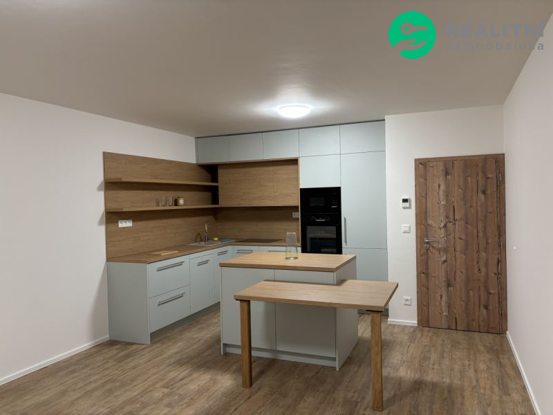 Pronájem bytu 2+kk 57 m&sup2; Loudova, Olomouc - Povel