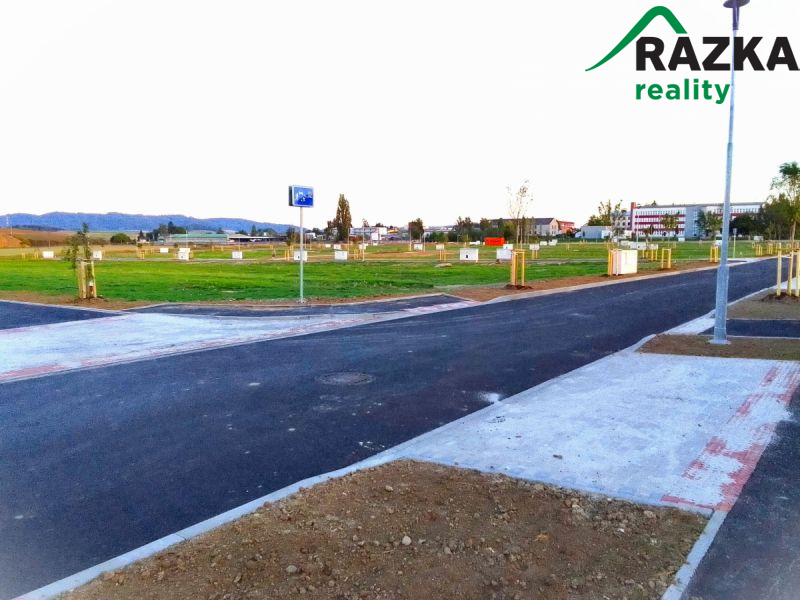 Velký pozemek pro stavbu RD v Klatovech, 1237 m&su