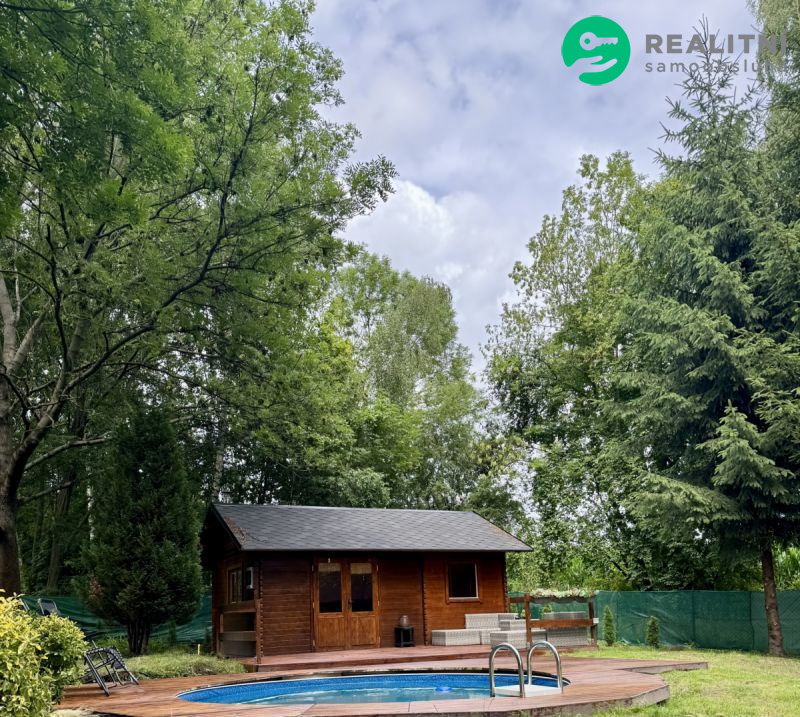 Pozemek s třemi chatami v OV - Varnsdorf