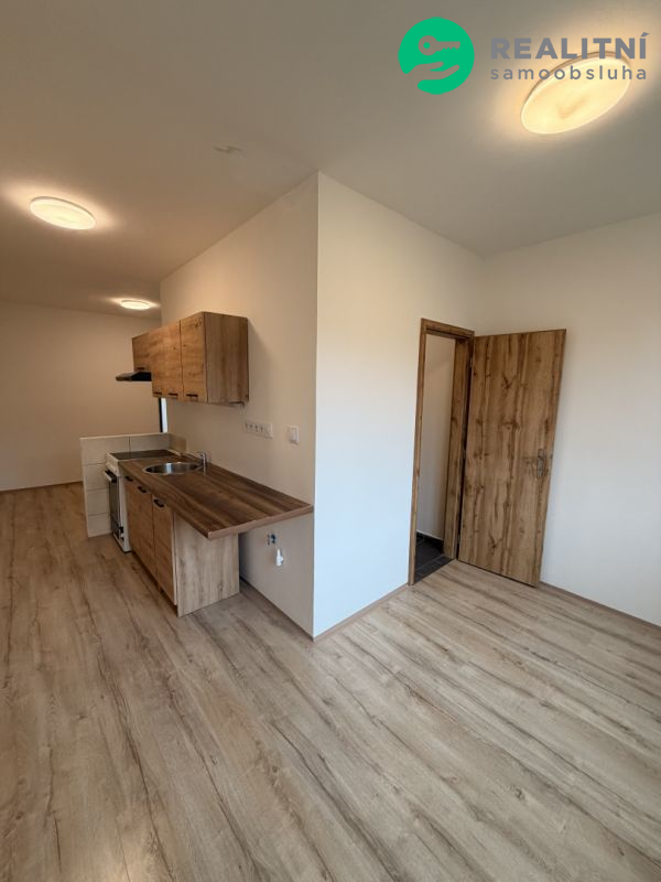 Pronájem bytu 2+1, ul. Školní pěšina, Chomutov