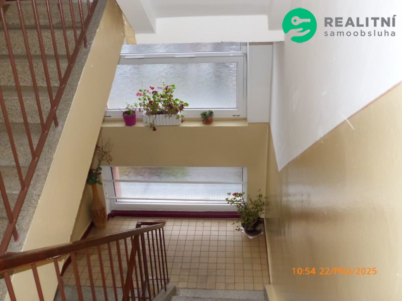 Pronájem bytu 2+1,56m2, ul. 1. Máje, Most