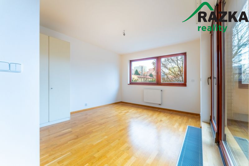 Prodej bytu 4+kk (119 m2) s terasou, Praha 4, ul. Tigridova 