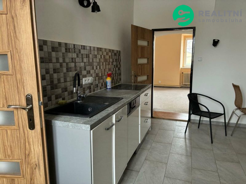 Byt 2+1, 90m2, Svrkyně, Praha západ