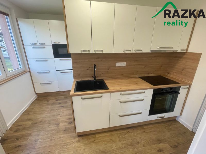 Prodej bytu 2+1 , 52 m2 Aš