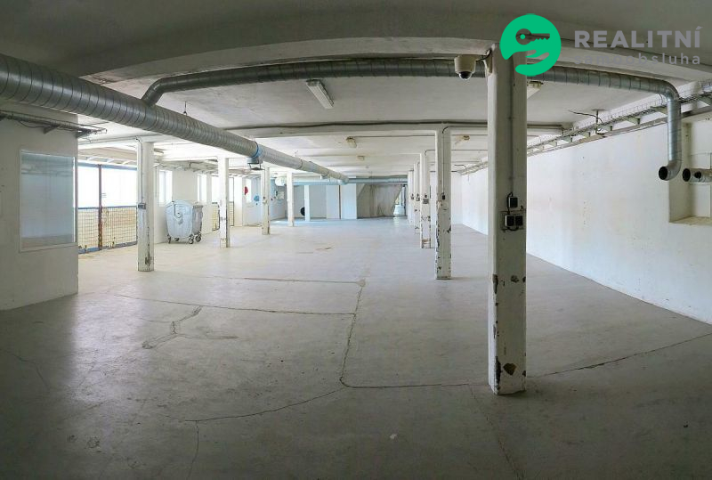 Nájem 600 a 500 m2 skladové, výrobní plochy u BEROUNA