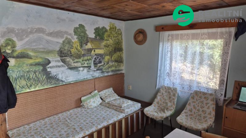 Zděná chata s krbem, studnou, Moravská Třebová