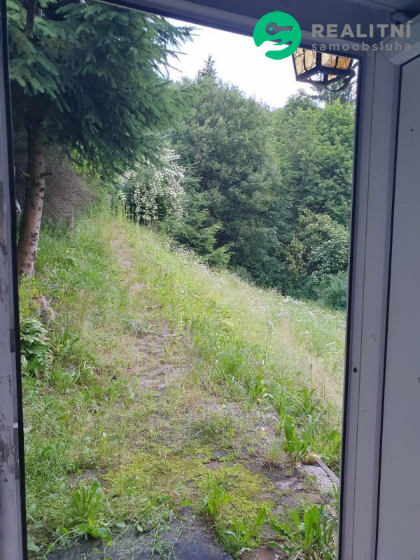 Dům či dva apartmány Desná