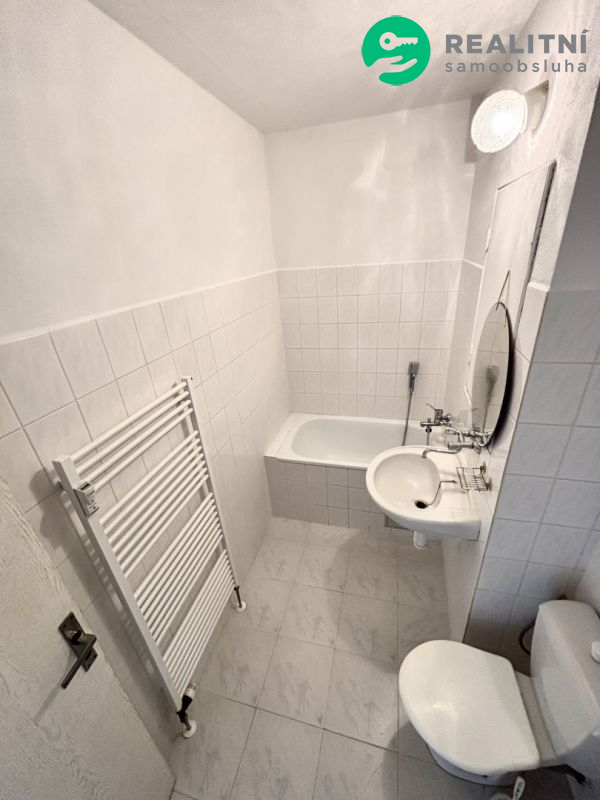 Prodej zděné garsoniéry 33 m² – Český Krumlov, Urbinská ulice