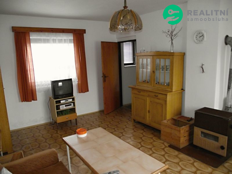 Chaty s garáží na pozemku 361 m2, Úštěk - Tetčiněves