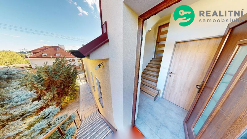 Komfortní a vzdušný byt 3+1 s terasou, 118 m2