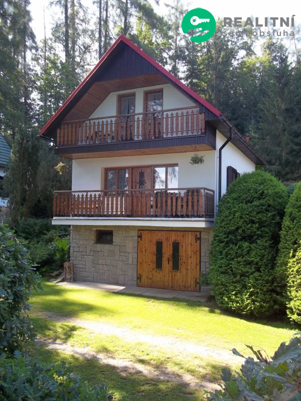 chata u přehradní nádrže Trnávka