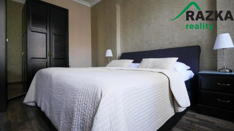 Prodej apartmánového domu s kavárnou - (celek nebo jednotky)