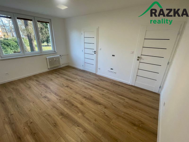 Prodej bytu 2+1 , 52 m2 Aš