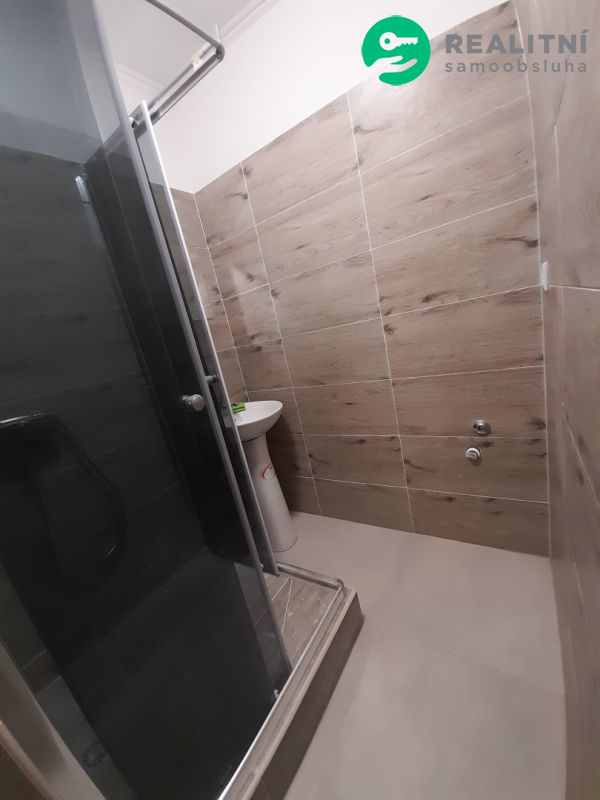 Prodám 3+1 v Nové Roli u Karlových Var