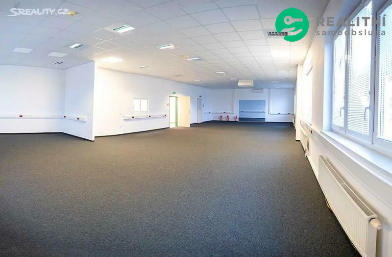 Nájem temper. skladu 800 m2, viditelný z D5, u ROKYCAN