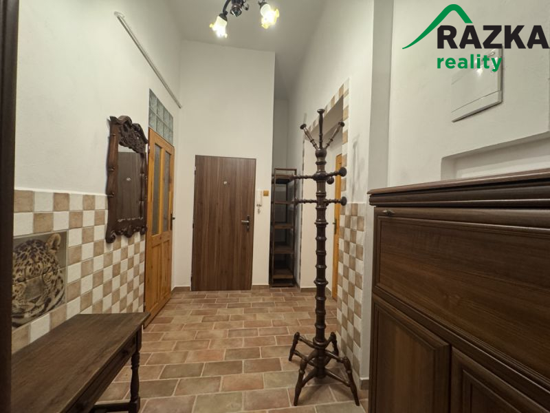 Prodej bytu 2+1(83m2), Karlovy Vary, ul. T.G.M.