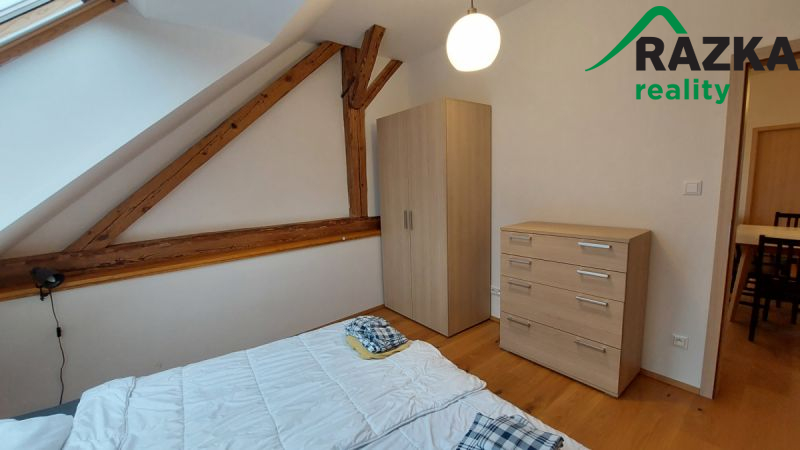 Pronájem podkrovního bytu 3+KK - Stříbro