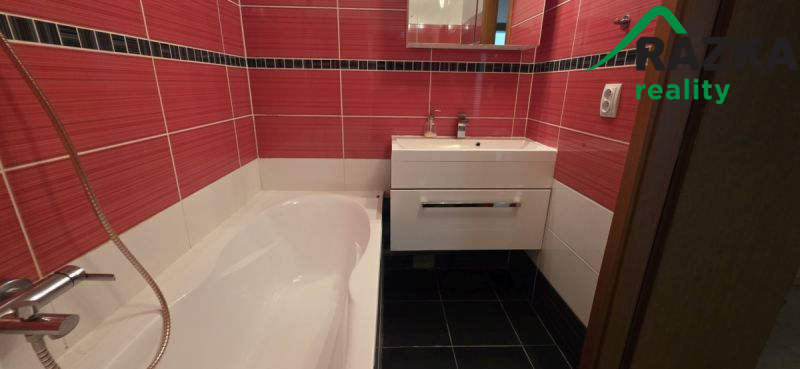 Byt 3+1 (80 m2) s lodžií Bor , ul. Pražská