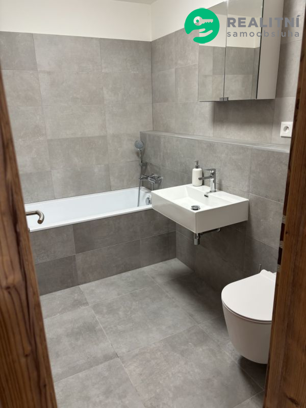 Pronájem bytu 2+kk 57 m&sup2; Loudova, Olomouc - Povel