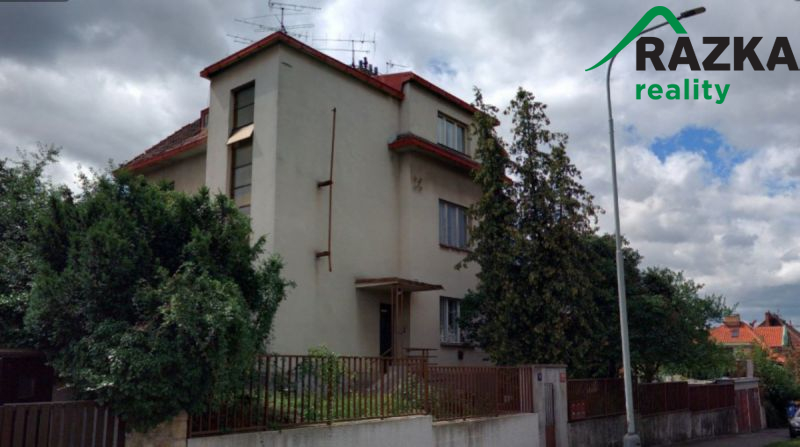 Podíl 1/8 na bytovém domě ve Strašnicích, Praha